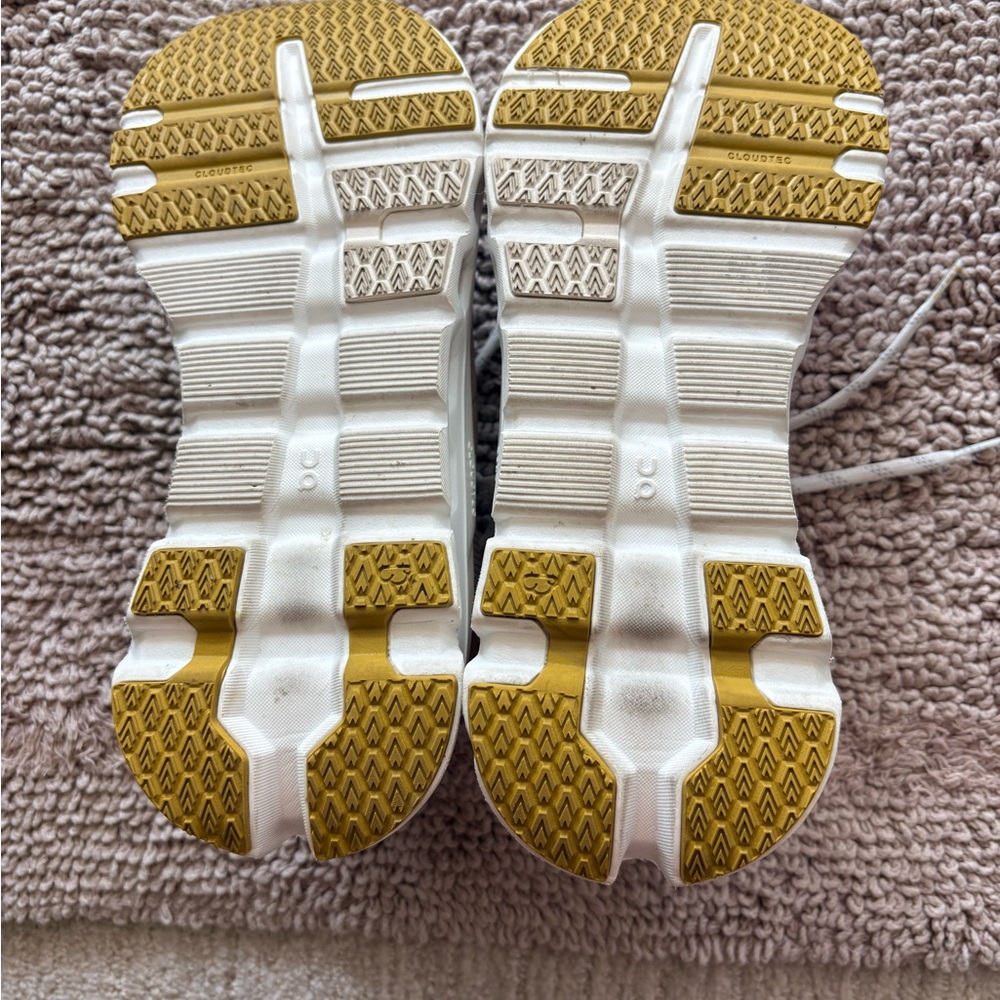 On Running Women’s Cloudtec Lace-Up Sneakers in Beige and Yellow Accents - Picture 6 of 6